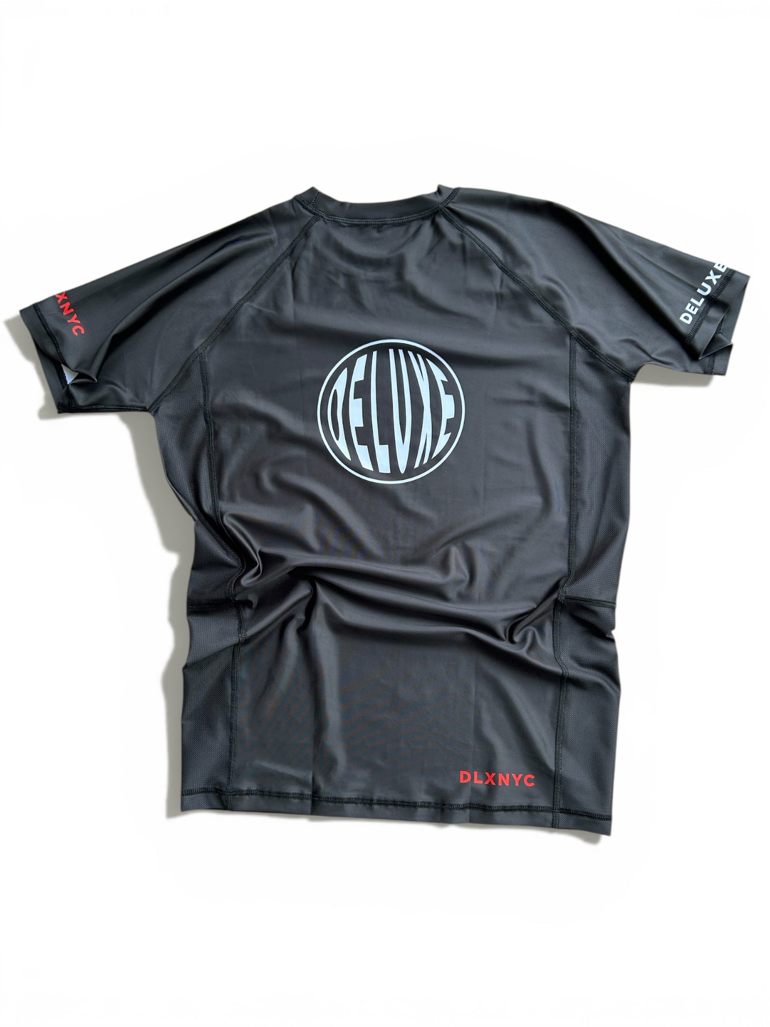 GLOBE SS RASH GUARD